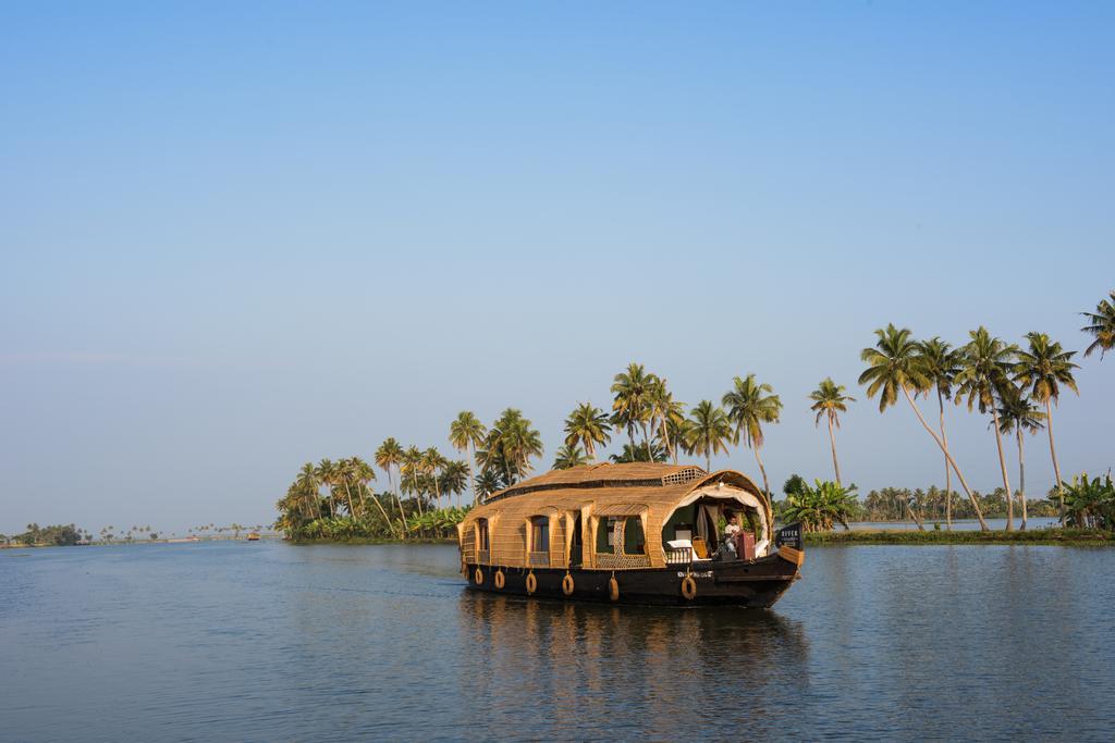 Xandari Riverscapes Alappuzha Extérieur photo