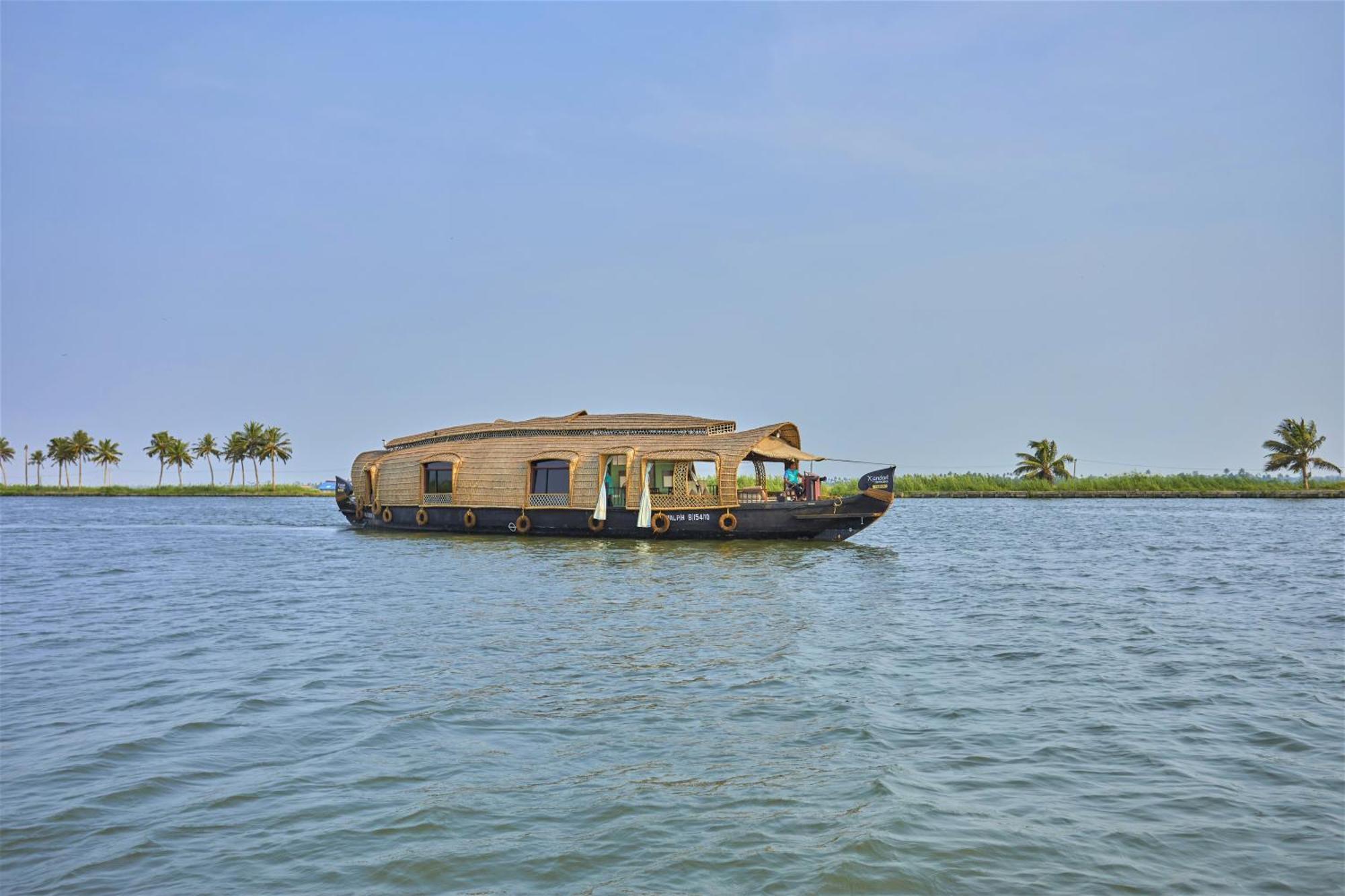 Xandari Riverscapes Alappuzha Extérieur photo