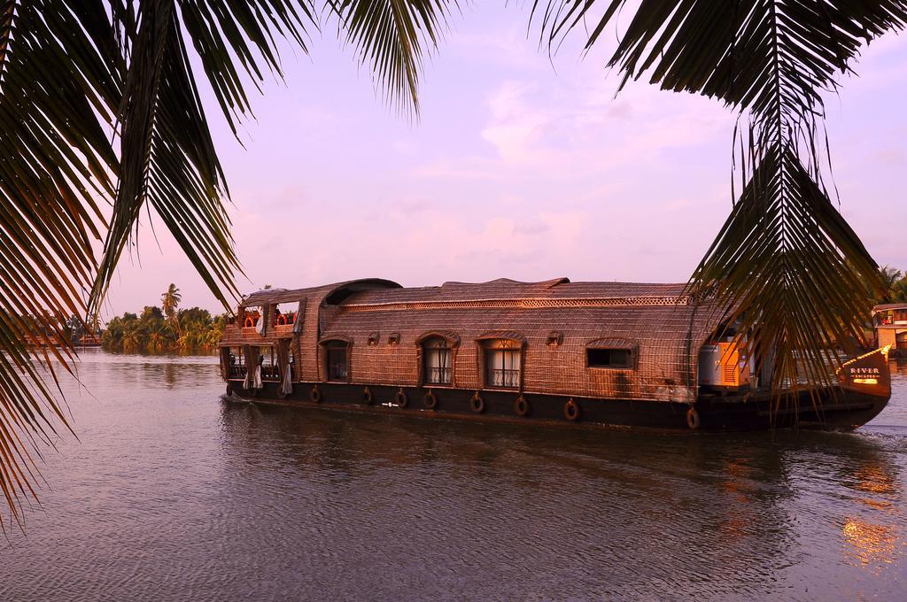 Xandari Riverscapes Alappuzha Extérieur photo