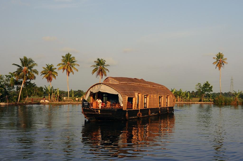 Xandari Riverscapes Alappuzha Extérieur photo